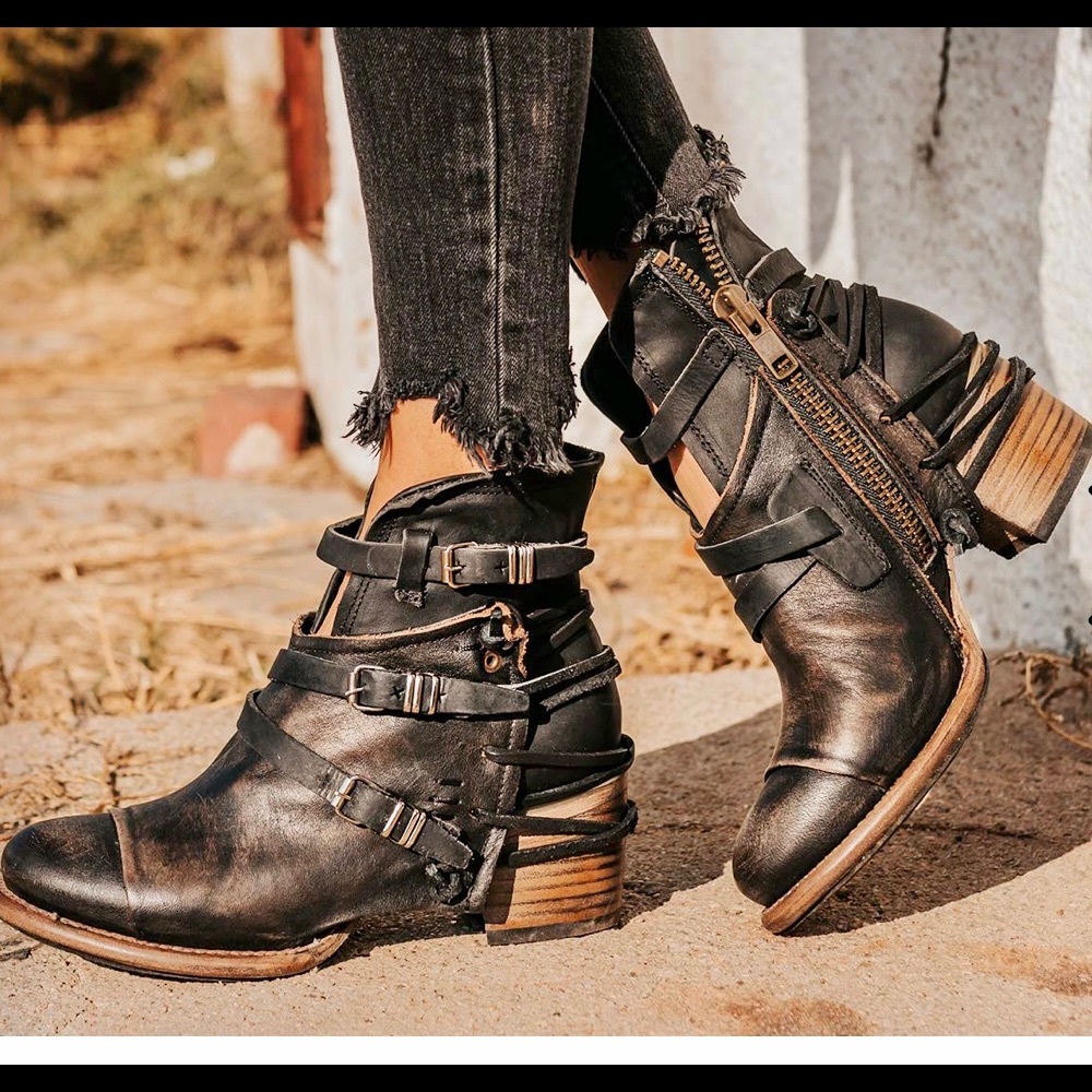 Freebird Booties Crue Size 8 Black Distressed * Excellent condition, worn once!